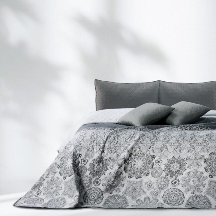 Lovatiesė 240 × 260 cm, pilka