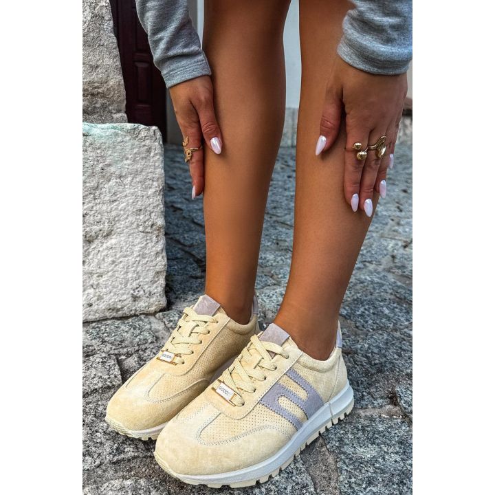 Geltoni moteriški sportbačiai iš natūralaus zomšo Lovey
