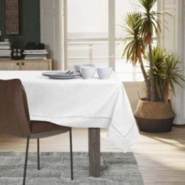 Balta staltiesė EMPIRE 110×180 cm (AmeliaHome)