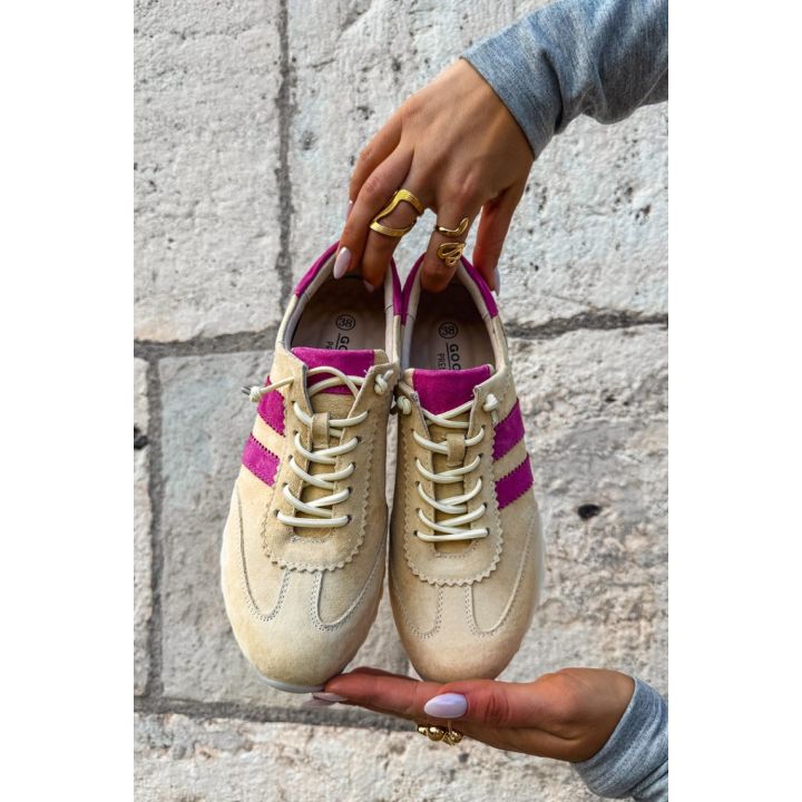 Moteriški sportbačiai iš zomšos Step in style