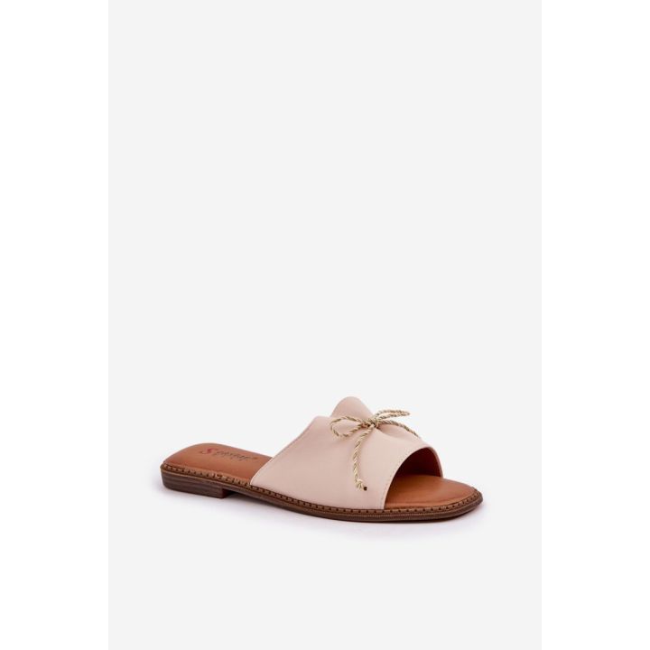 Odos imitacijos šlepetės su kaspinu Step in style