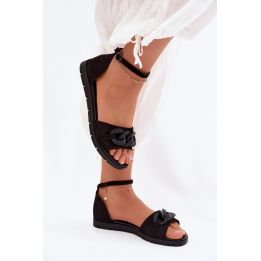 Juodos moteriškos basutės su grandinėle Vinceza 17320