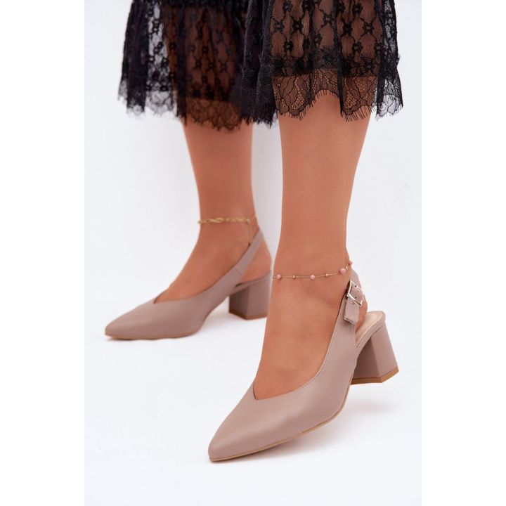 Smėlio spalvos basutės su kulnu Step in style