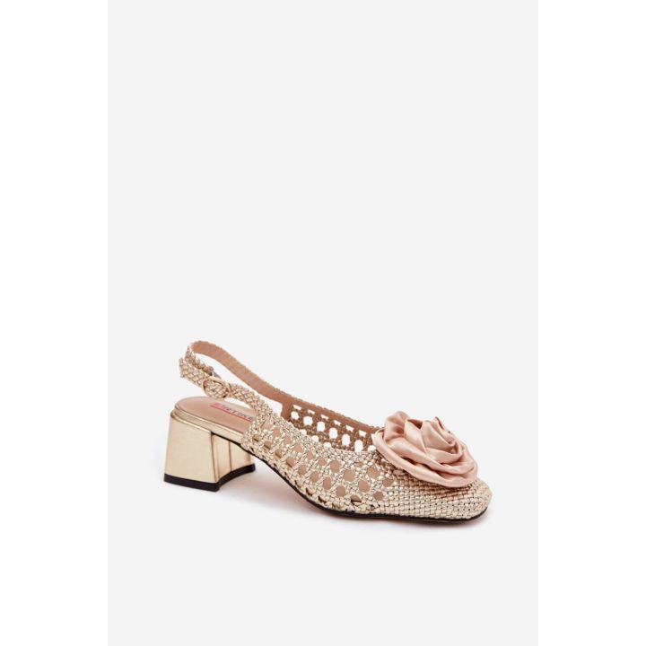 Ažūrinės basutės su kulnu Step in style