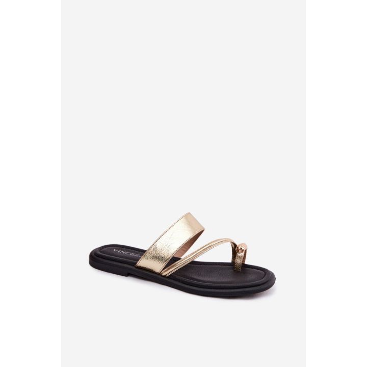 Aukso spalvos basutės su kulnu Step in style