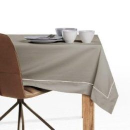 Staltiesė 150×300 cm cappuccino spalvos DK