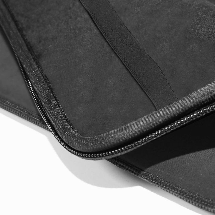 Nešiojamo kompiuterio krepšys AmazingThing Minimal BasicBag MacBook Neo 13" , juodas
