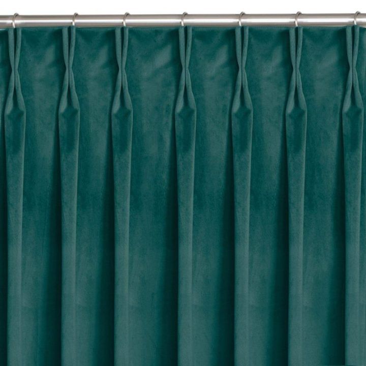 Užuolaidos aksominės 135×245 tamsiai mėlynos VELVET FLEX