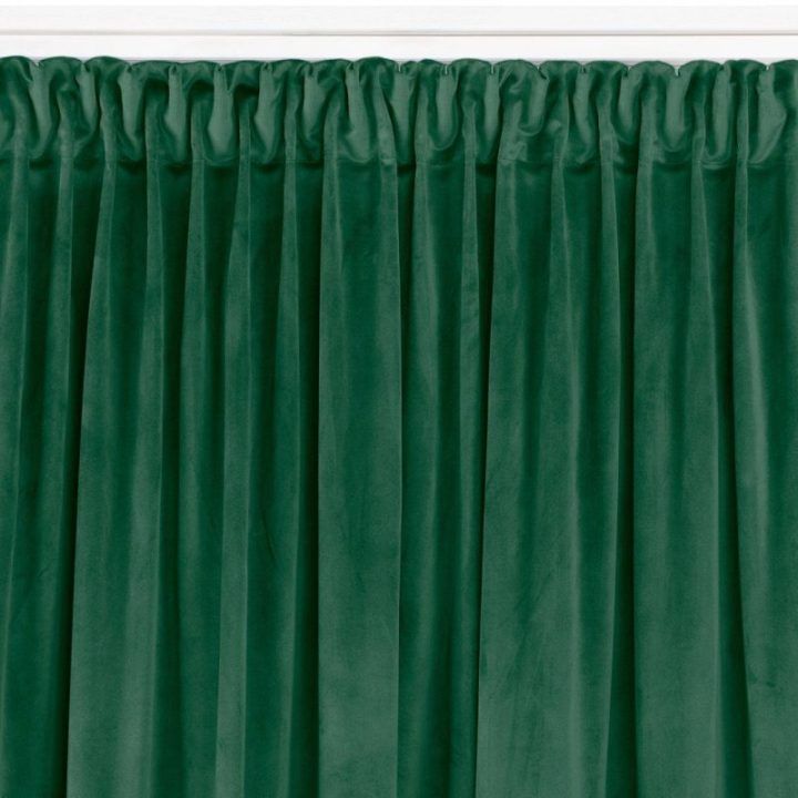 Užuolaidos 135×175 cm tamsiai žalia iš aksomo