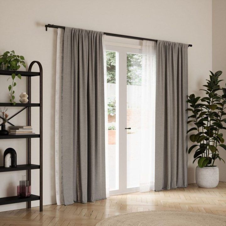Karnizas 307 × 14 × 7, juodos spalvos CAPPA