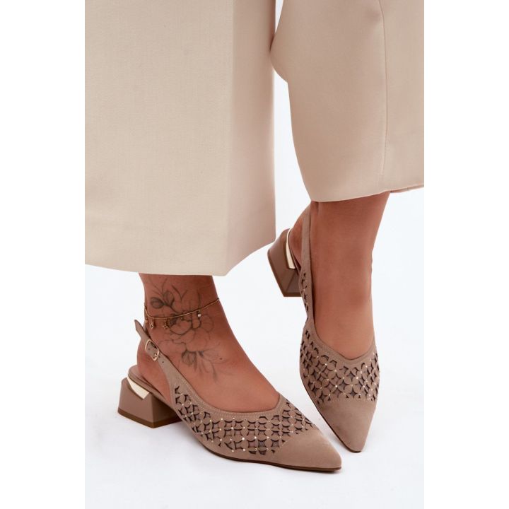 Aukštakulnės basutės su ažūriniu viršumi Step in style