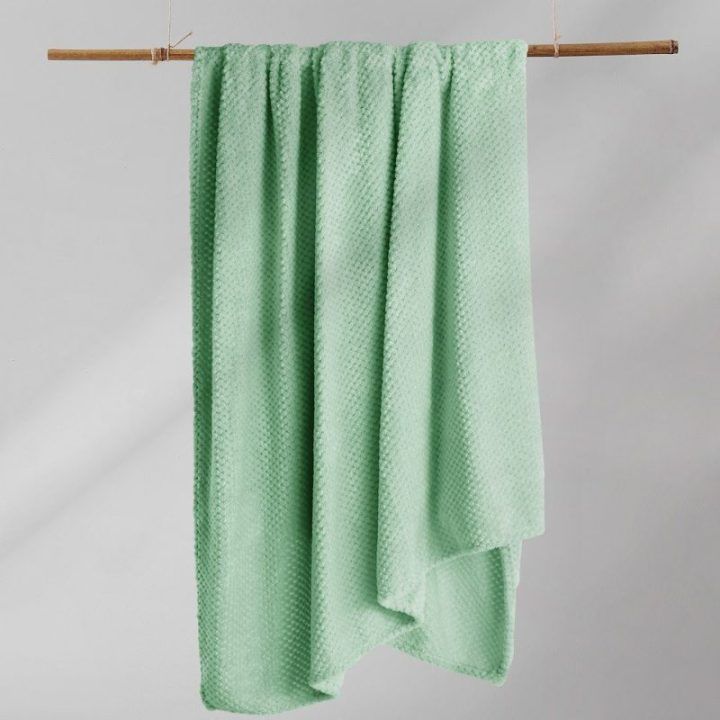 Mėtų spalvos pledas DecoKing HENRY 70×150 cm