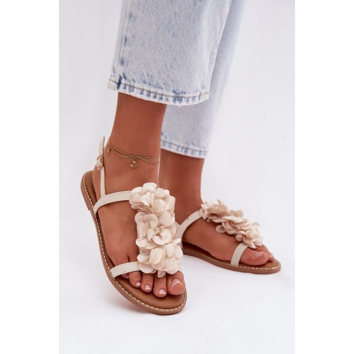 Smėlio spalvos basutės su gėlėmis Step in style