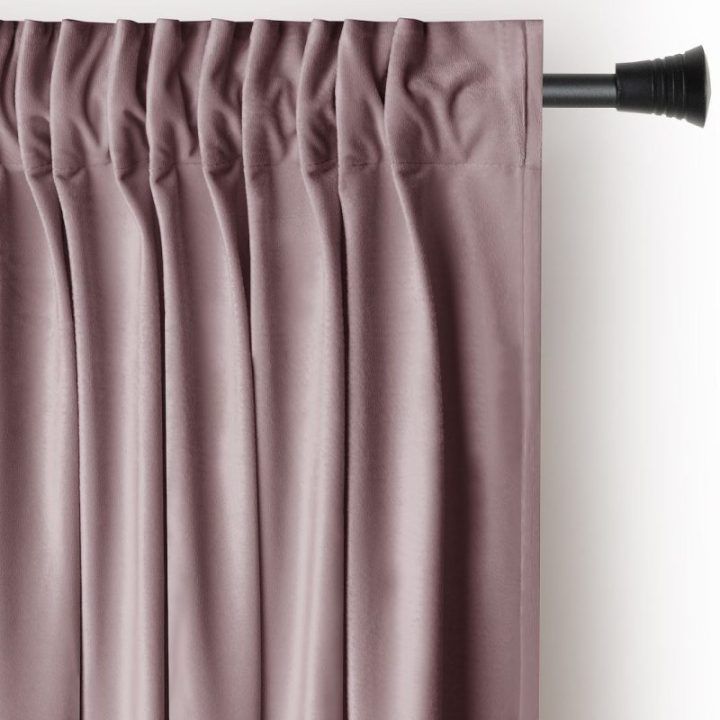 Aksominė užuolaida su juostele AmeliaHome 140 × 245 cm, rožinė