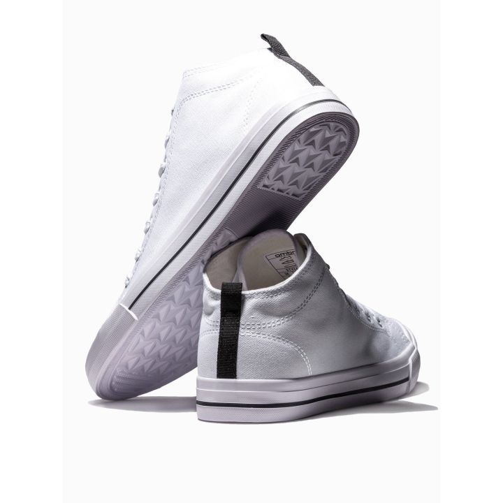 Vyriški balti aukštaauliai laisvalaikio batai
