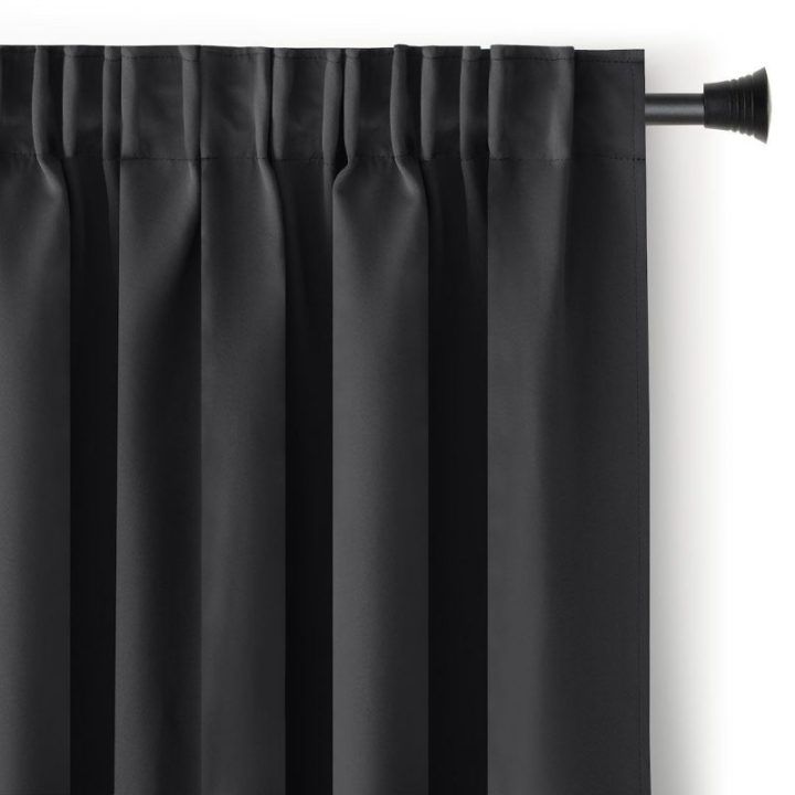 Juoda užuolaida su kilpomis AmeliaHome 200 × 250 cm