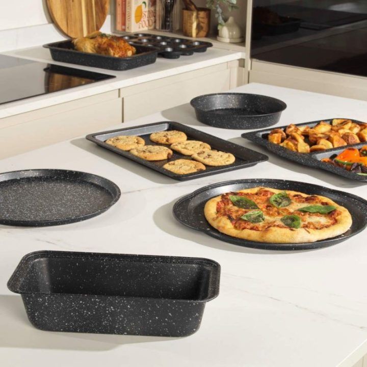 Salter Marblestone 27 cm duonos kepimo forma, sidabrinė