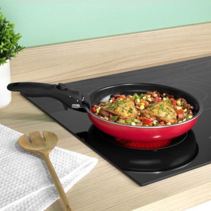 Russell Hobbs Riviera 4 dalių keptuvių rinkinys su nuimama rankena, raudonas/juodas