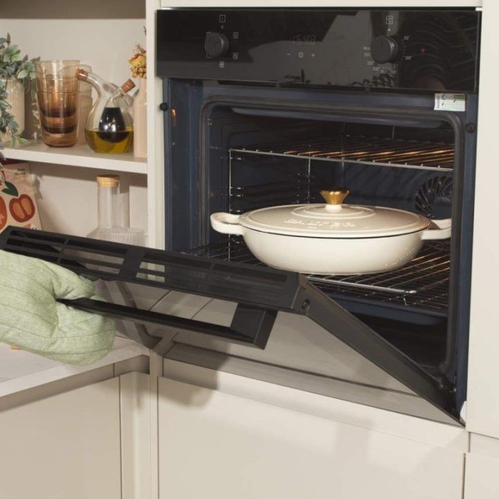 Salter Chester žemas ketaus troškintuvas 2,8 l, 30 cm, kreminis