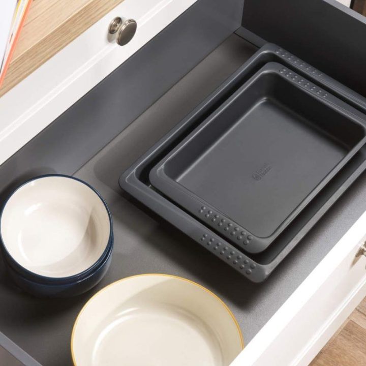 Russell Hobbs Shield kepimo skardų ir kepimo formos rinkinys, 2 vnt.