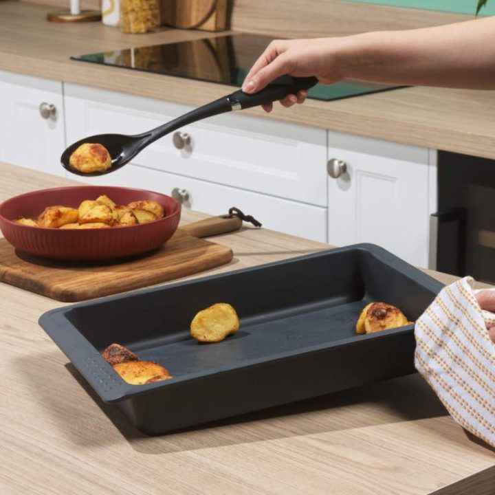 Russell Hobbs Shield kepimo skardų ir kepimo formos rinkinys, 2 vnt.