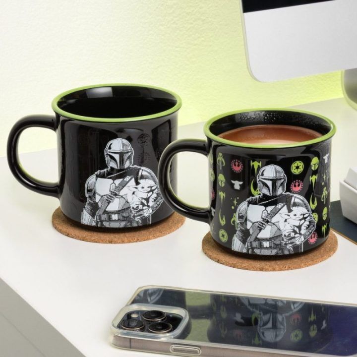 Paladone Mandalorian ir Grogu šilumą keičiantis keraminis puodelis, 350 ml