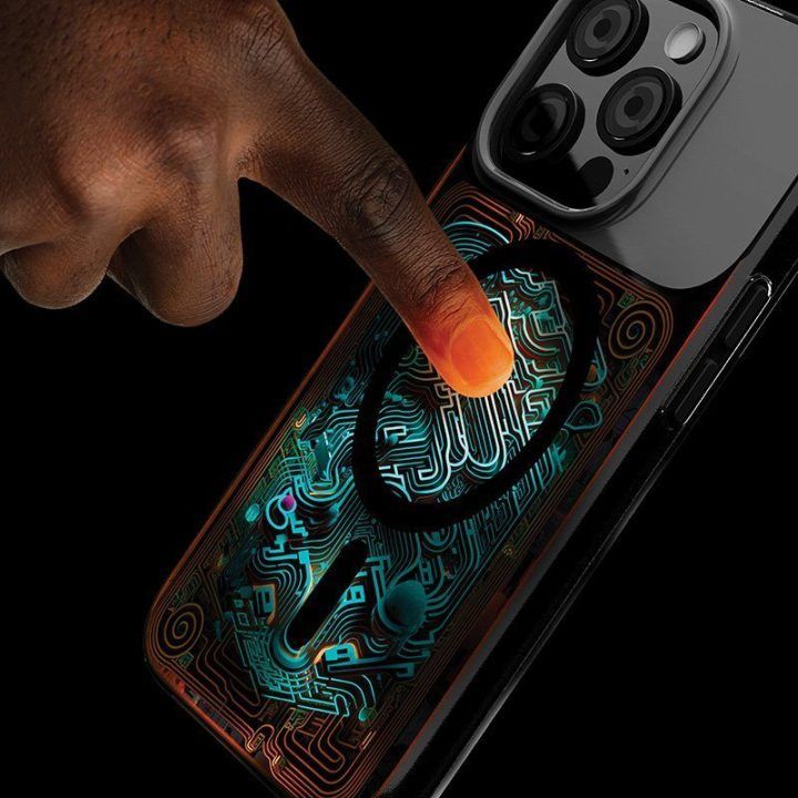 Dėklas iPhone 15 STM Reveal Warm MagSafe, juodas