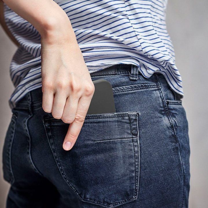 Dėklas iPhone 15 Pro, juodas Cellularline Sensation Plus