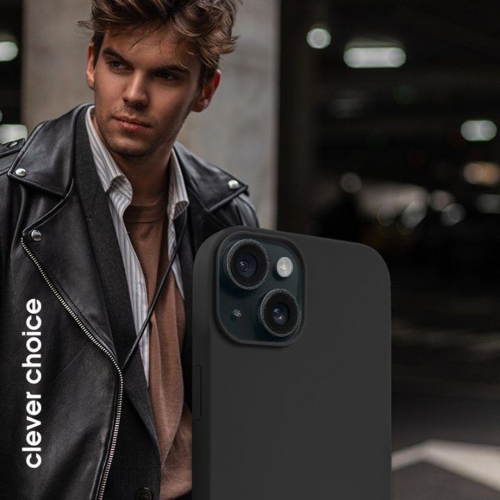 Dėklas iPhone 15 iš skysto silikono, juodas