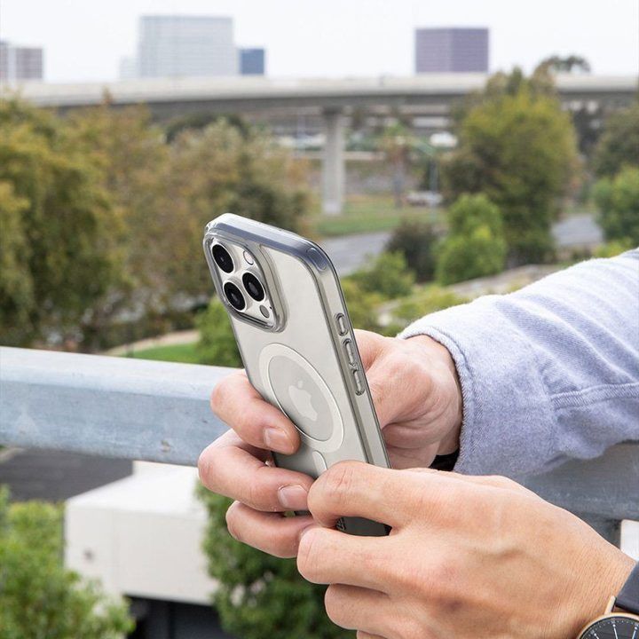 Dėklas Incipio Velocity MagSafe iPhone 16 Pro Max, permatomas