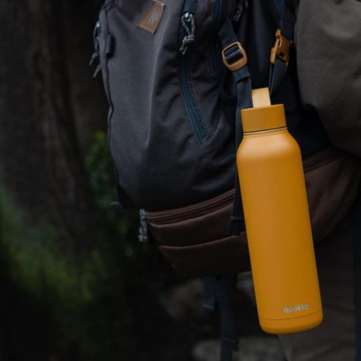 Nerūdijančio plieno gertuvė 630 ml Quokka Solid su dirželiu