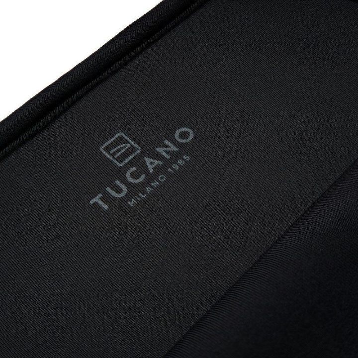 TUCANO Velluto 2 dėklas MacBook Air 13, juodas