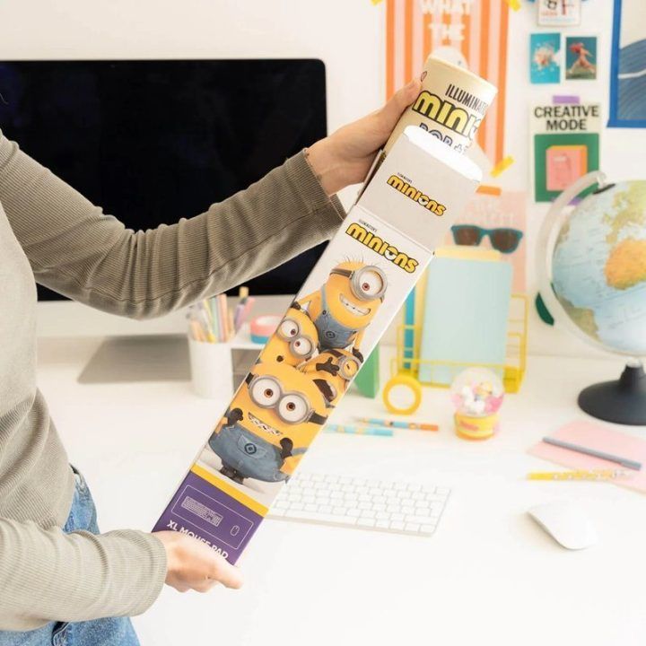 Minions XXL Bob ir Tim žaidimų ir darbo kilimėlis 80 × 35 cm