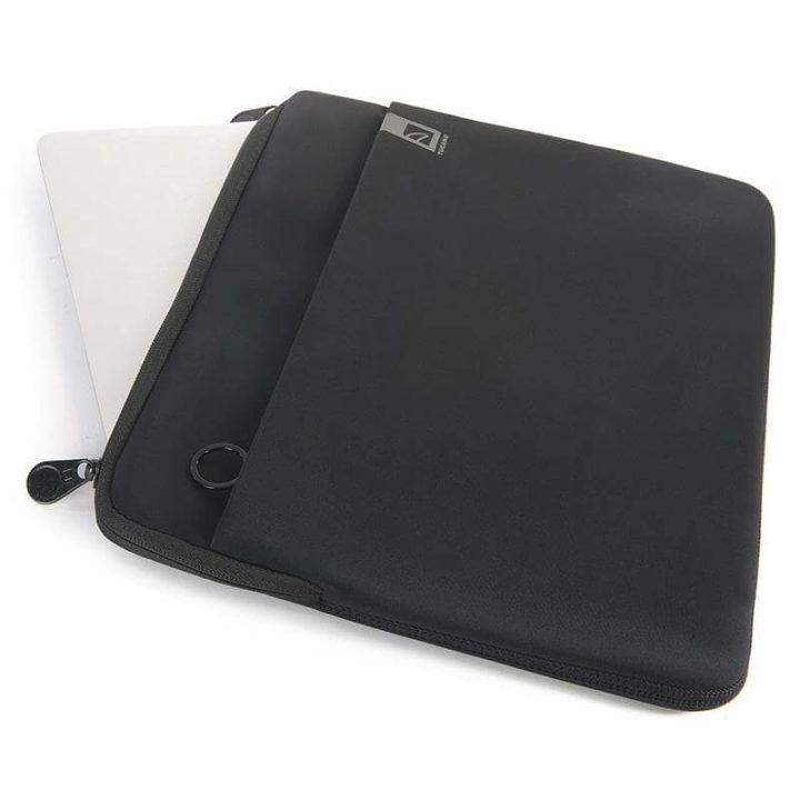 Dėklas „Tucano Top Second Skin“ MacBook Air 15" ir MacBook Pro 15" nešiojamiesiems kompiuteriams