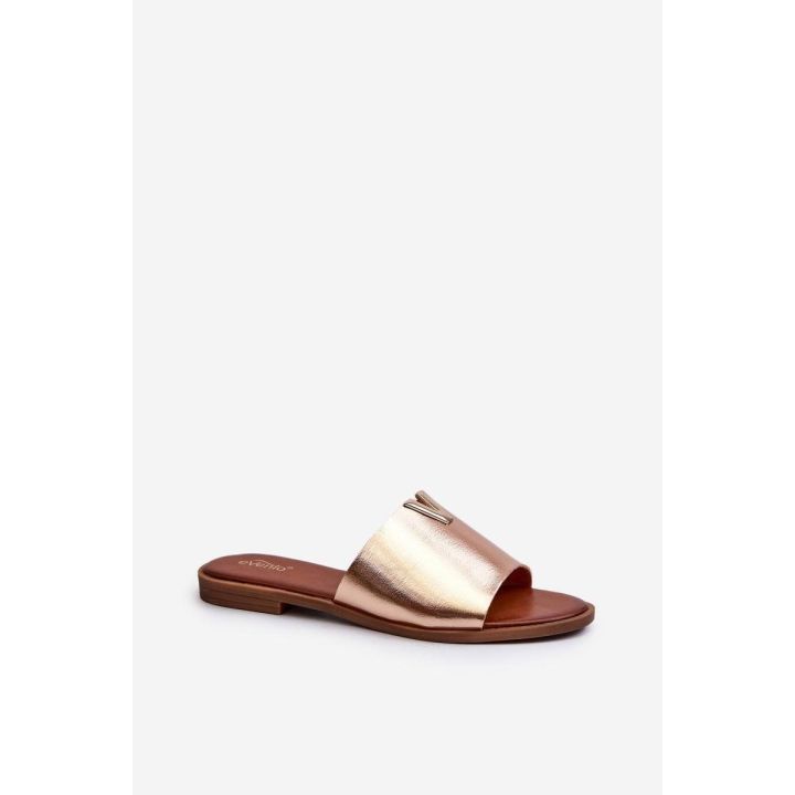 Auksinės basutės su kulnu Step in style