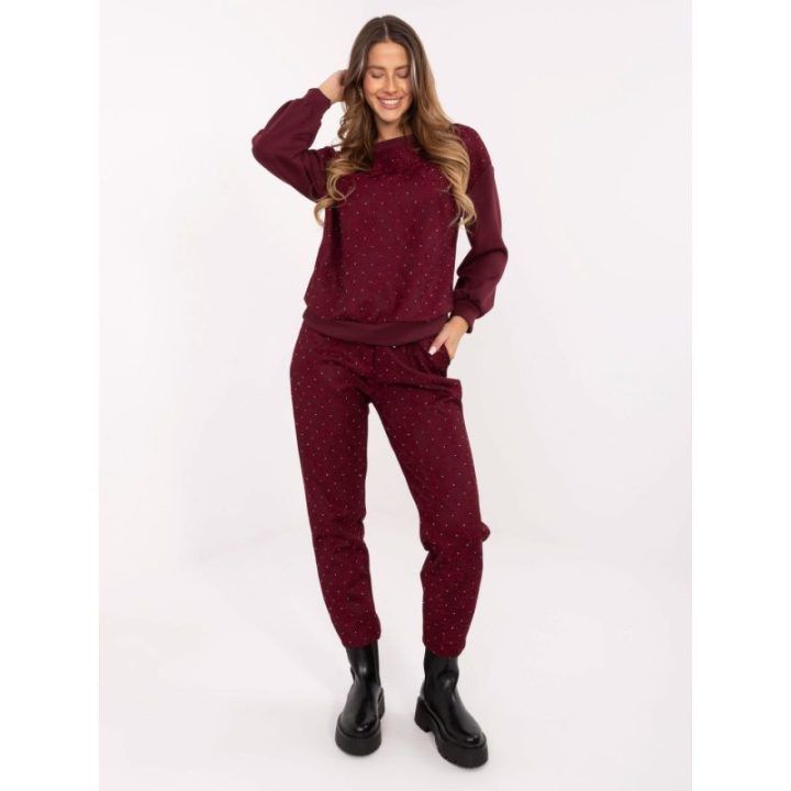 Treningas bordo spalvos su blizgiomis detalėmis IT