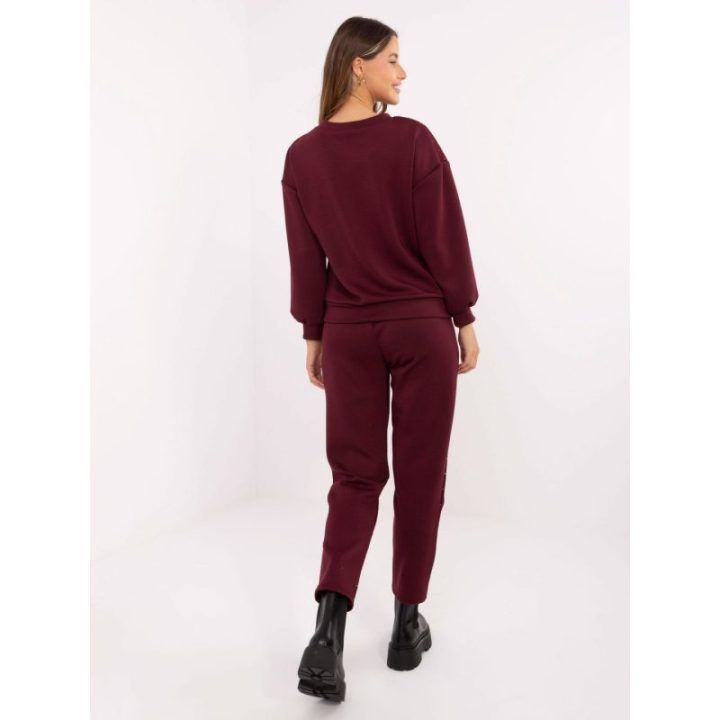 Treningas bordo spalvos su blizgiomis detalėmis IT