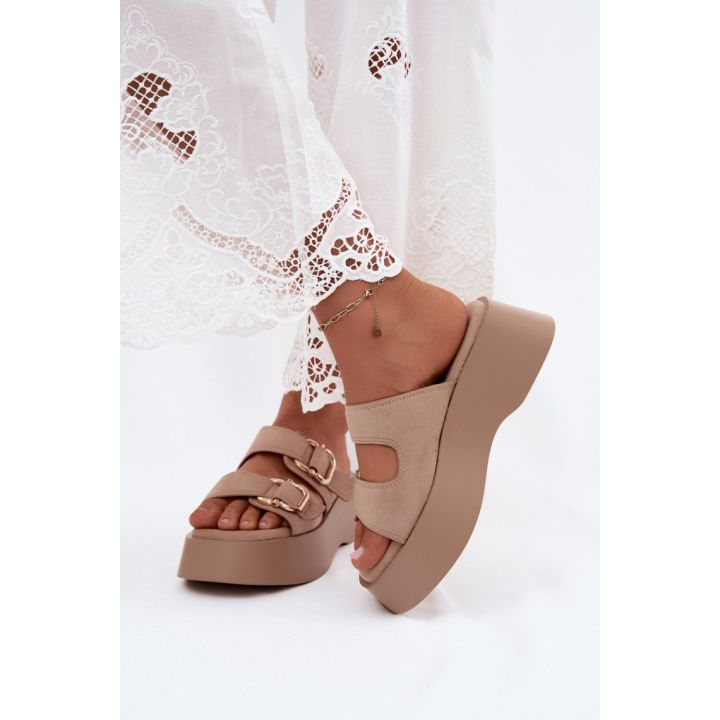 Basutės su kulnu, smėlio spalvos Step in style