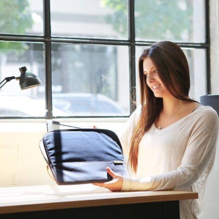 STM Grace dėklas MacBook Pro 15" / Notebook 15", tamsiai mėlynas