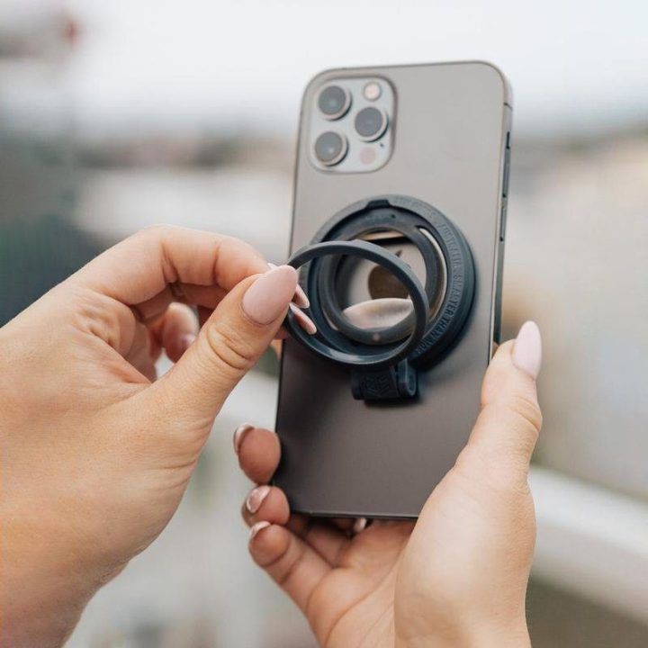 MagLoop telefono žiedas ir butelių atidarytuvas iPhone, juodas
