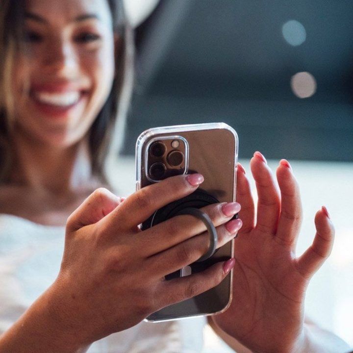 MagLoop telefono žiedas ir butelių atidarytuvas iPhone, juodas