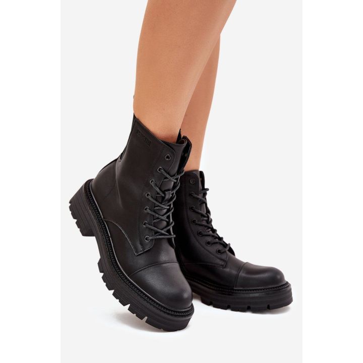 Moteriški aulinukai su raišteliais, juodi
