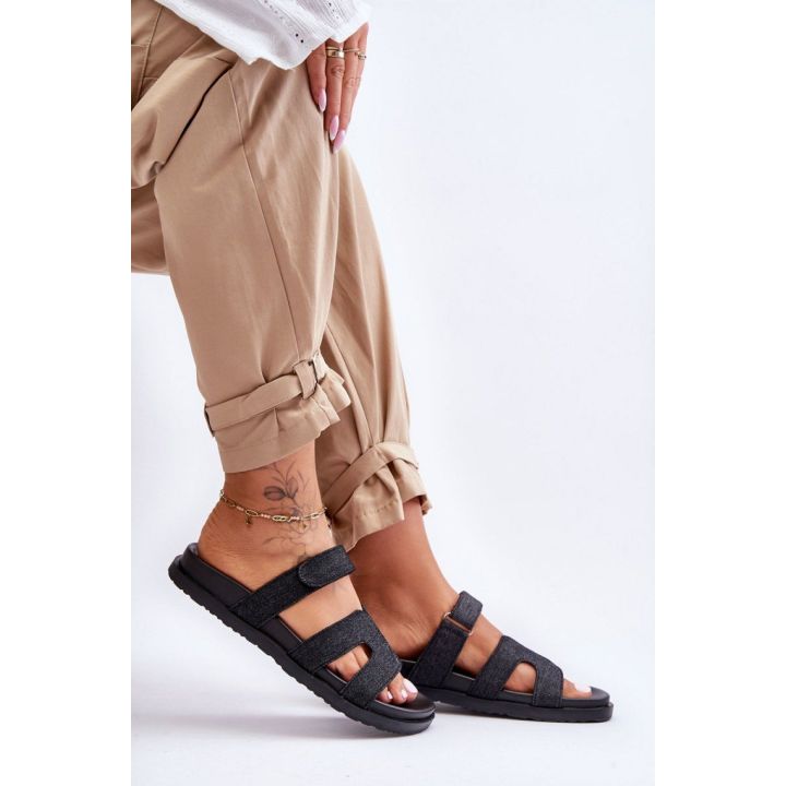 Juodos moteriškos basutės su velcro užsegimu Step in style