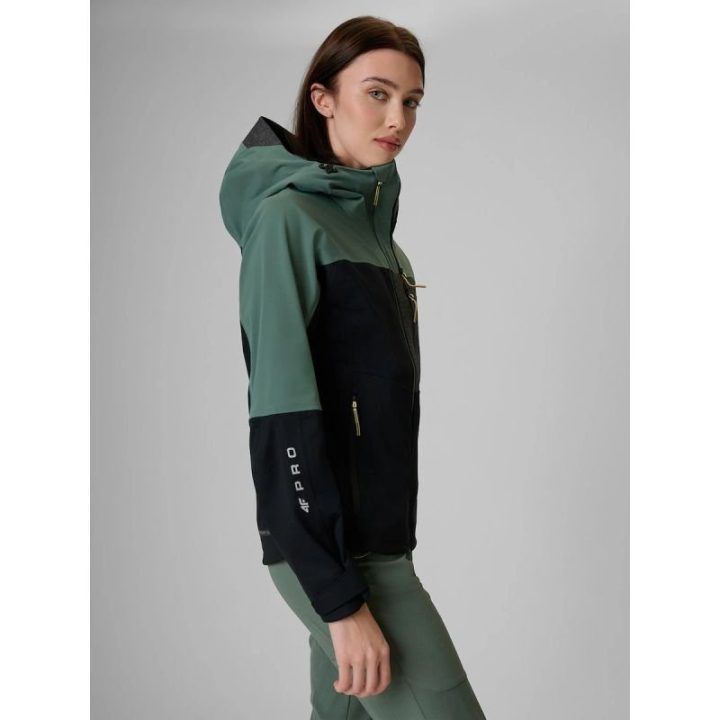 Moteriška softshell striukė 4F PRO NeoDry 10000, juoda ir žalsva