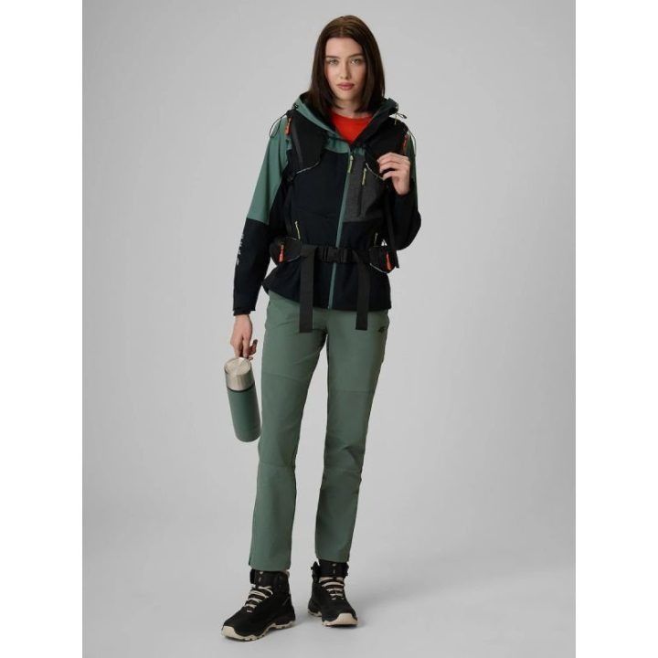 Moteriška softshell striukė 4F PRO NeoDry 10000, juoda ir žalsva