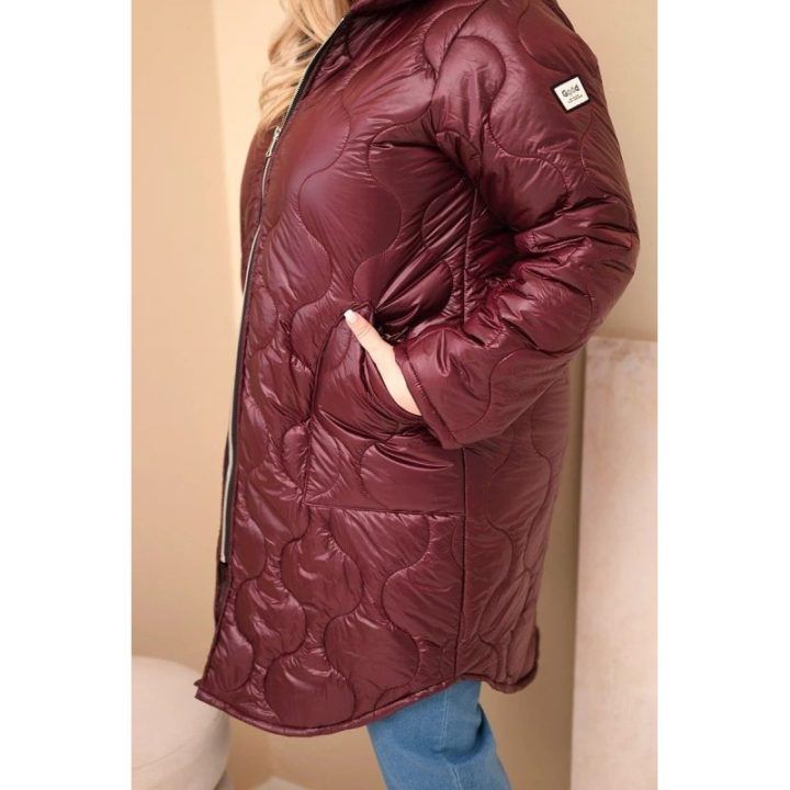 Moteriška Plus Size žieminė dygsniuota striukė su gobtuvu, burgundiškos spalvos