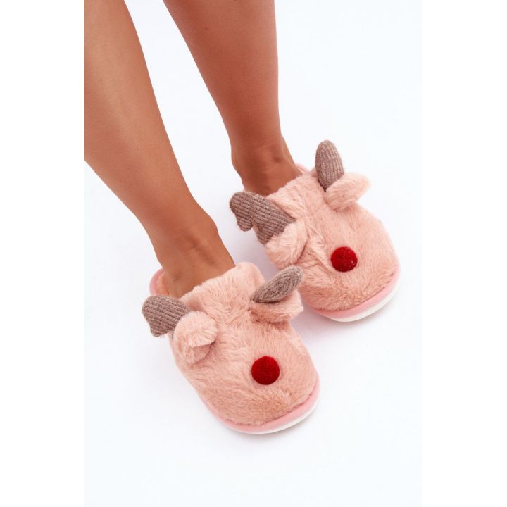Rožinės šlepetės su elnio motyvu Step in style