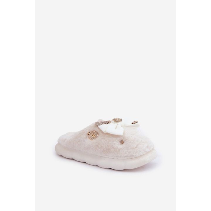 Moteriškos šlepetės su dekoratyviniu kaspinu Step in style