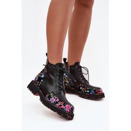 Aulinukai su gėlėtu raštu Step in style