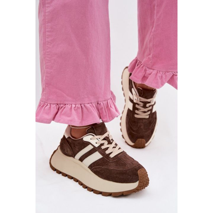 Moteriški sportiniai bateliai iš natūralios zomšos Step in style